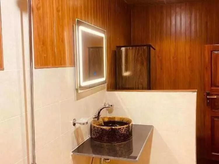 پانسیون Biafo Resort