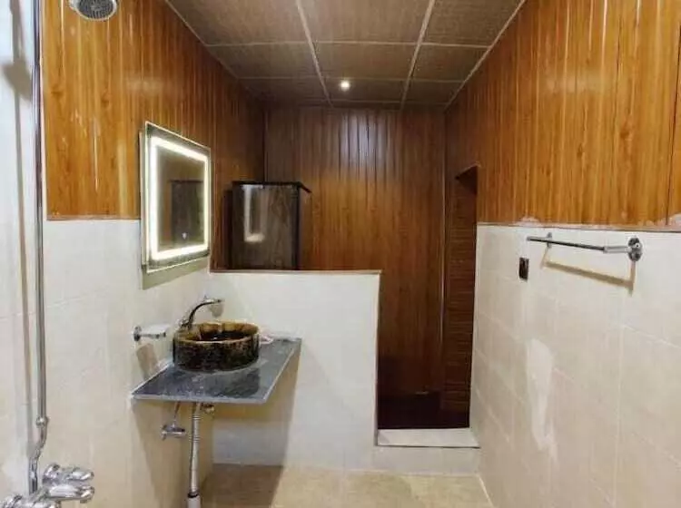 پانسیون Biafo Resort