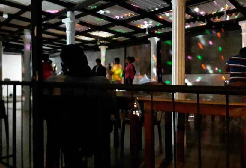 פנסיון Ella Gama Village Guest House