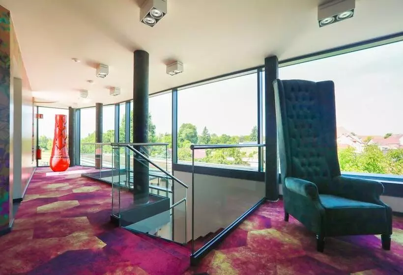 Spree. Hotel Am Hafen