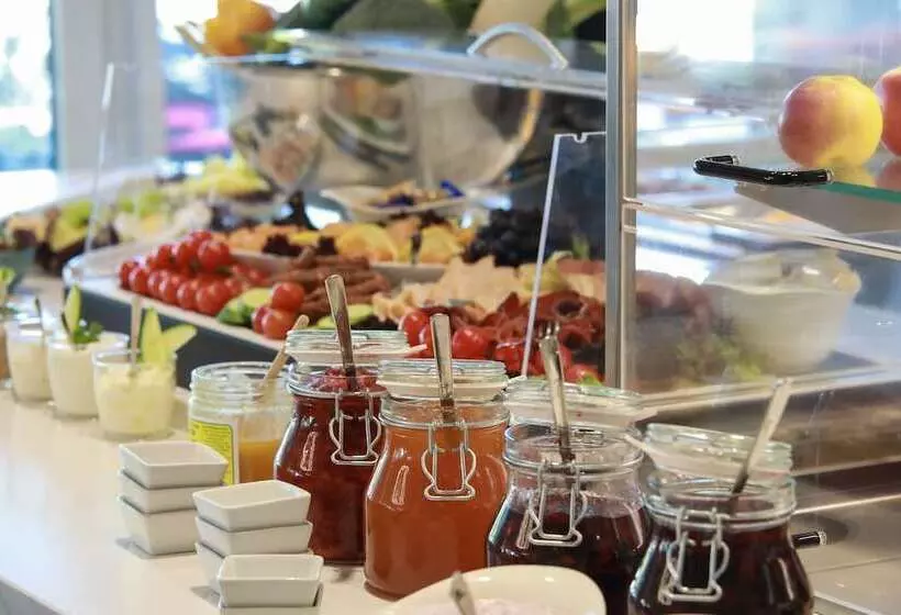 Spree. Hotel Am Hafen