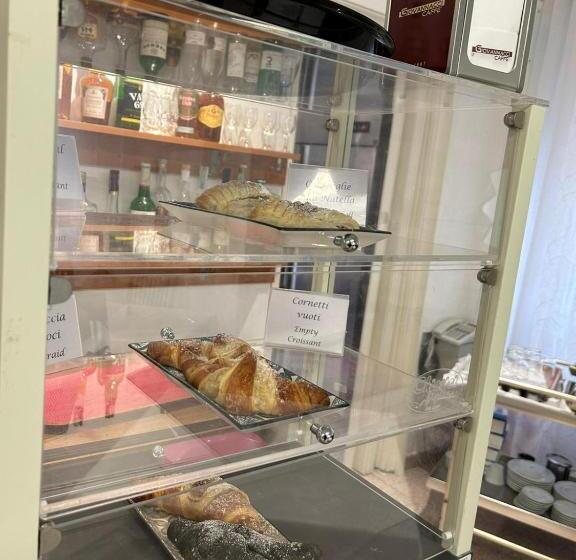 住宿加早餐 Villa Rosa