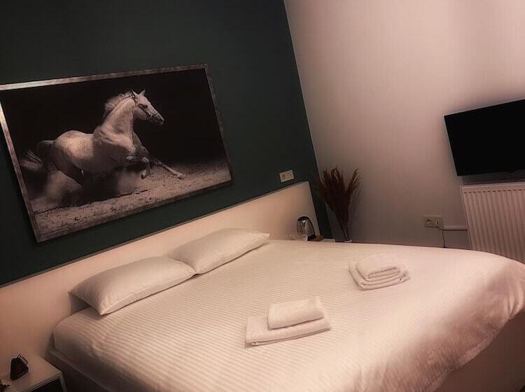 فندق Hestia Ilica