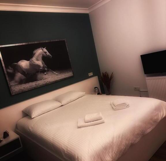 فندق Hestia Ilica