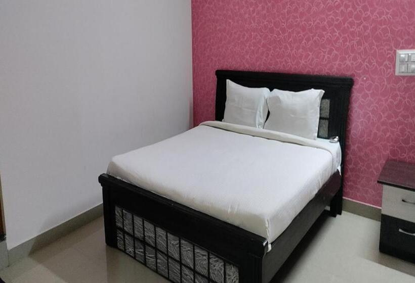 Hotel Staymaker Anjaneya Comforts