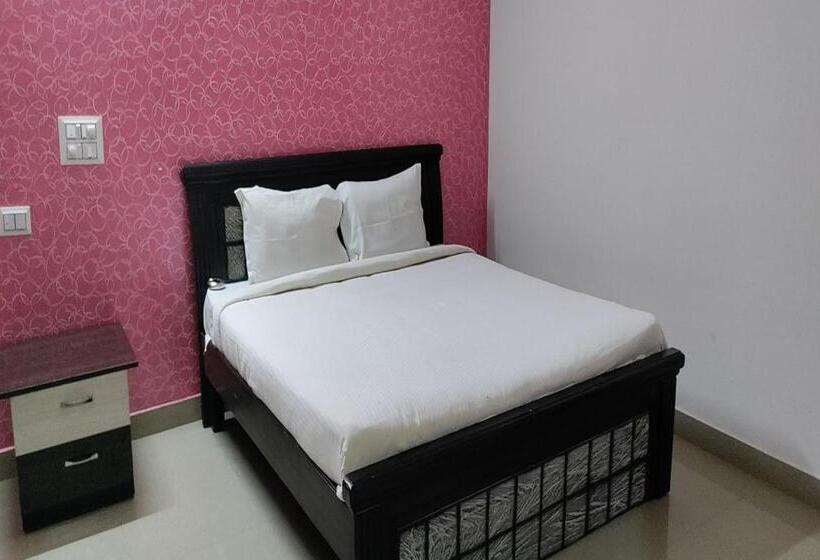 Hotel Staymaker Anjaneya Comforts