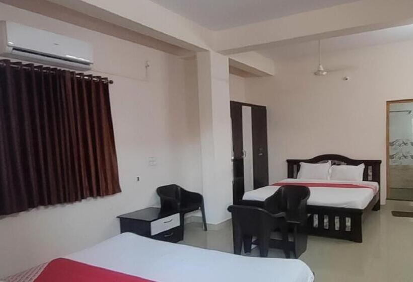 Hotel Staymaker Anjaneya Comforts
