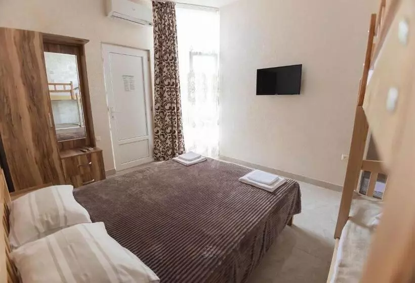 پانسیون Guest House Ocean Force