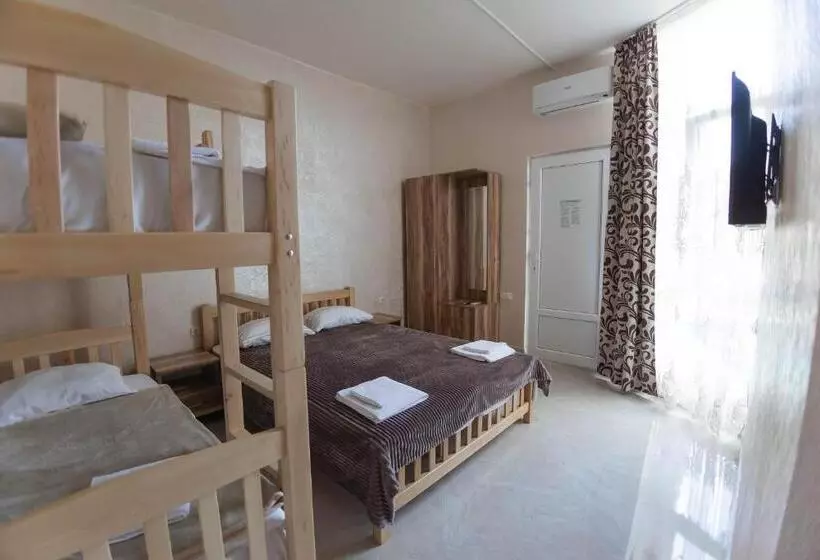 پانسیون Guest House Ocean Force
