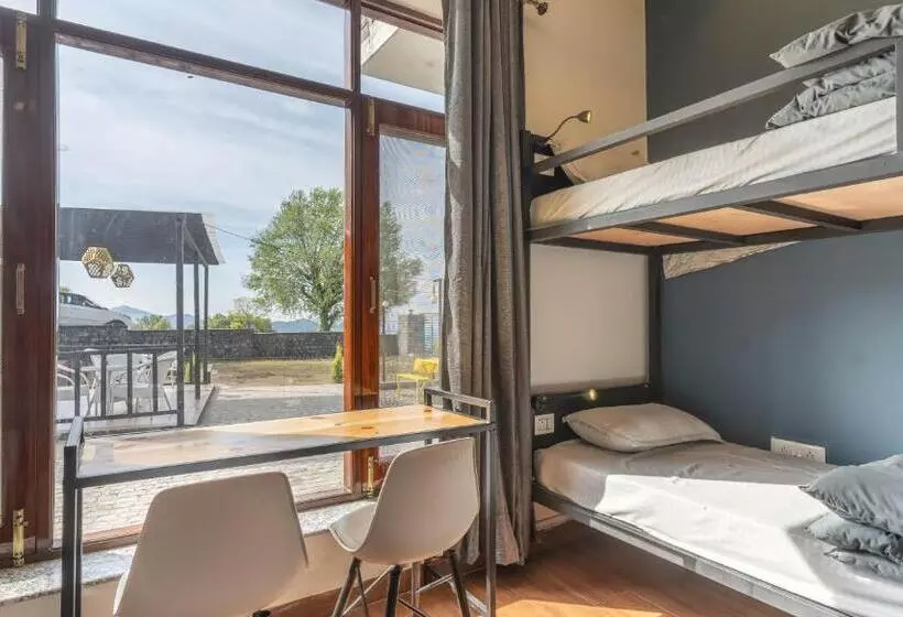 ユースホステル The Trippy Tribe Extended