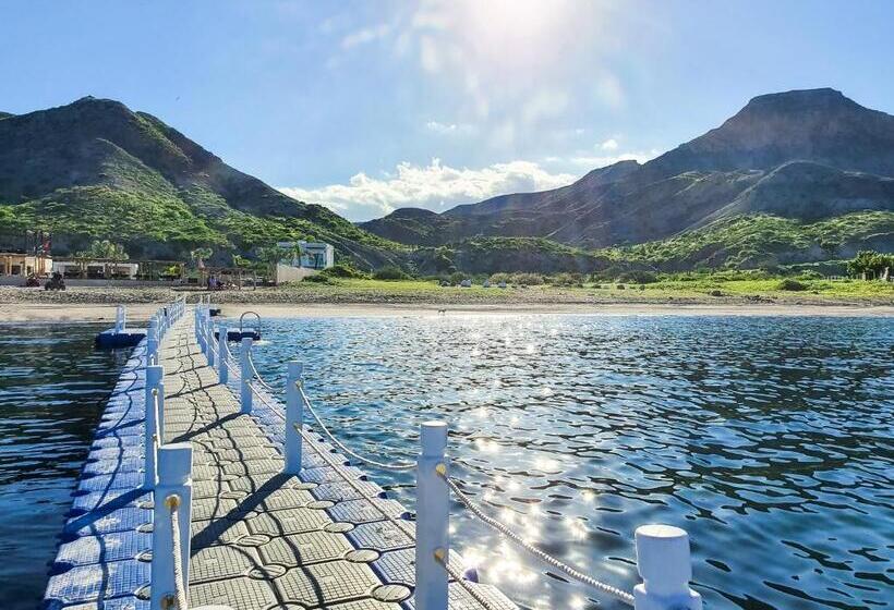 ホテル Casalabastilla