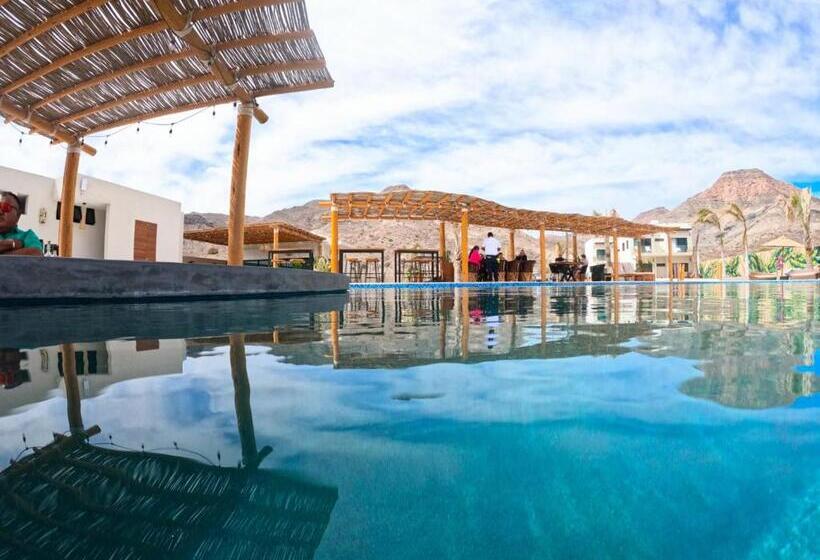 ホテル Casalabastilla