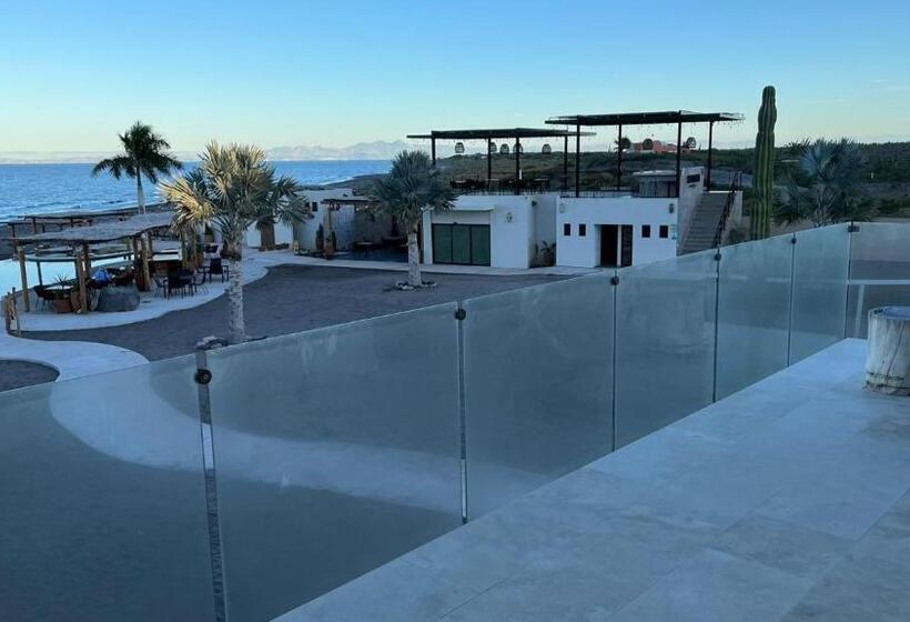 ホテル Casalabastilla