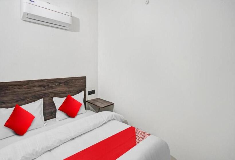 בית מלון כפרי Oyo Flagship 81011 Palacio Inn