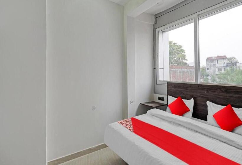 בית מלון כפרי Oyo Flagship 81011 Palacio Inn