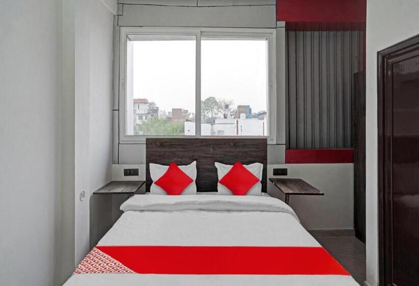 בית מלון כפרי Oyo Flagship 81011 Palacio Inn