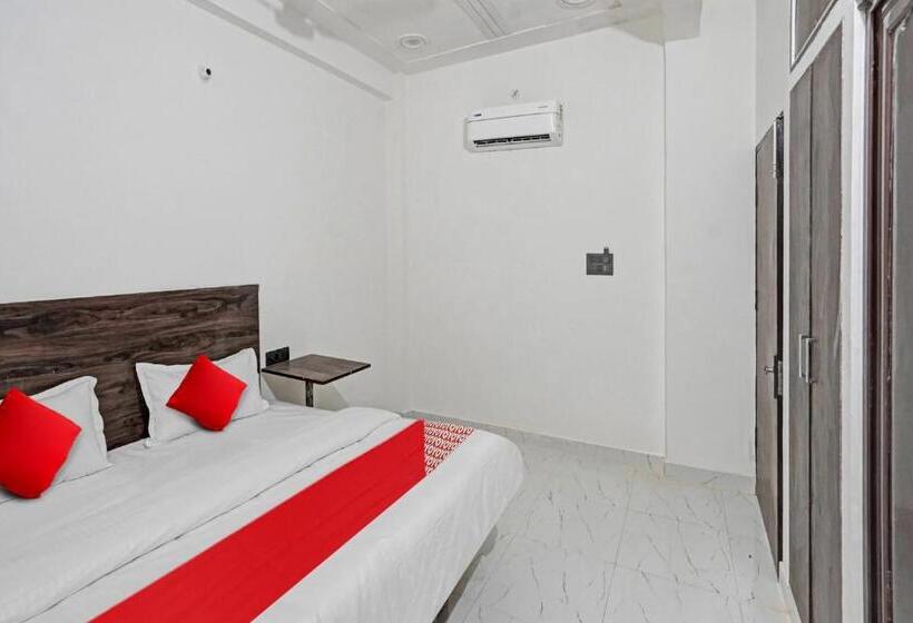 בית מלון כפרי Oyo Flagship 81011 Palacio Inn