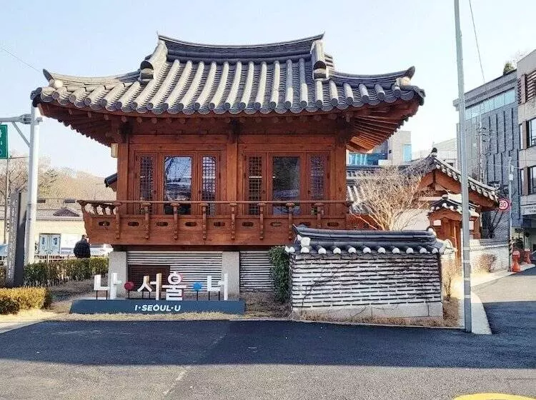 پانسیون J.hill House