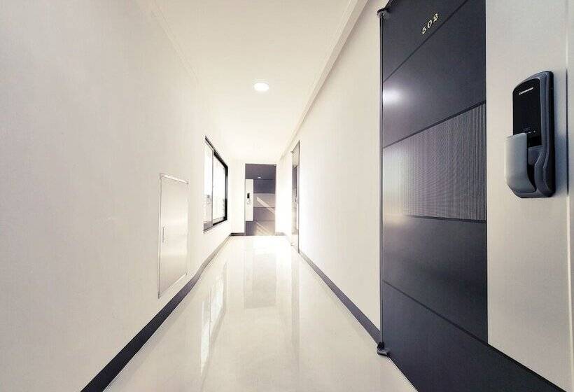 ペンション J.hill House