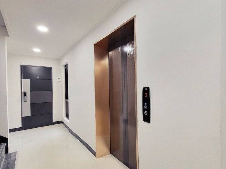 ペンション J.hill House