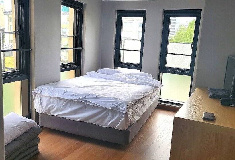 ペンション J.hill House