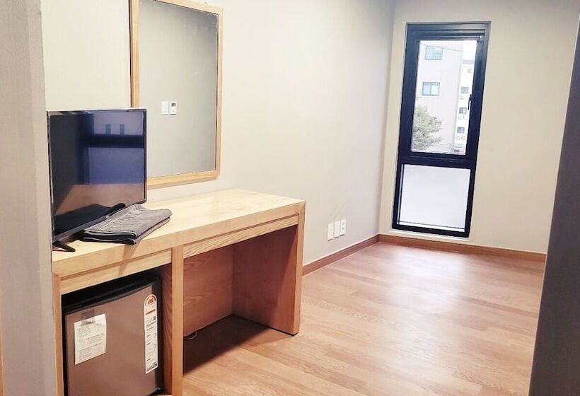 ペンション J.hill House