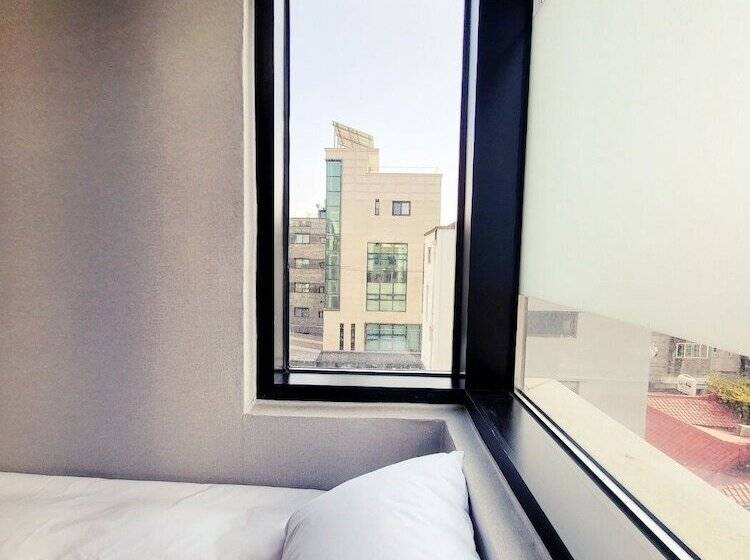 ペンション J.hill House