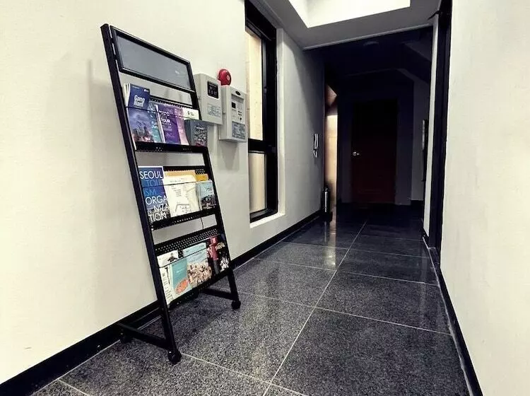 پانسیون J.hill House