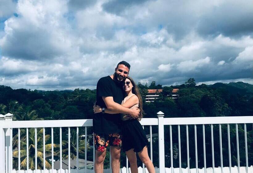 פנסיון Kandyan Mount Mirror Boutique Villa