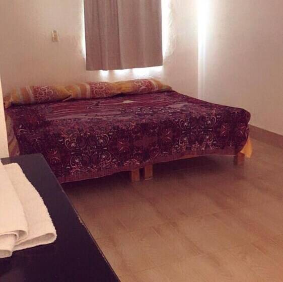 Pensione Room In Guest Room Hospedaje Familiar Op2