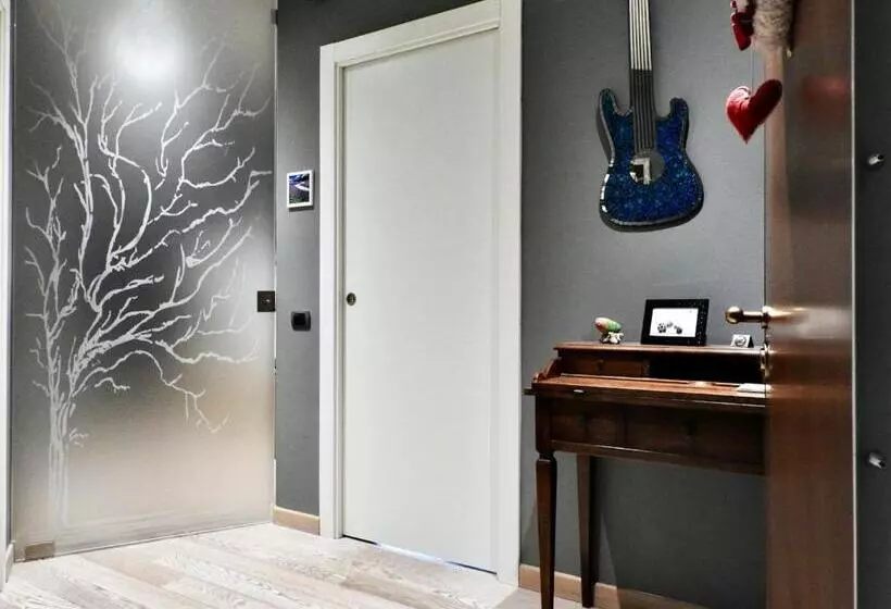 ペンション Sole Tra I Pini   Foresteria Lombarda