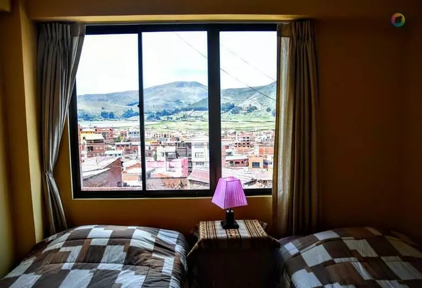 Solsticio Hostel