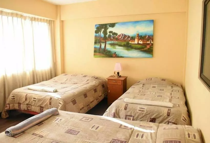 Solsticio Hostel