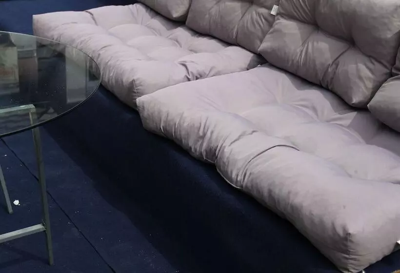 Stay2night City Center Hostel