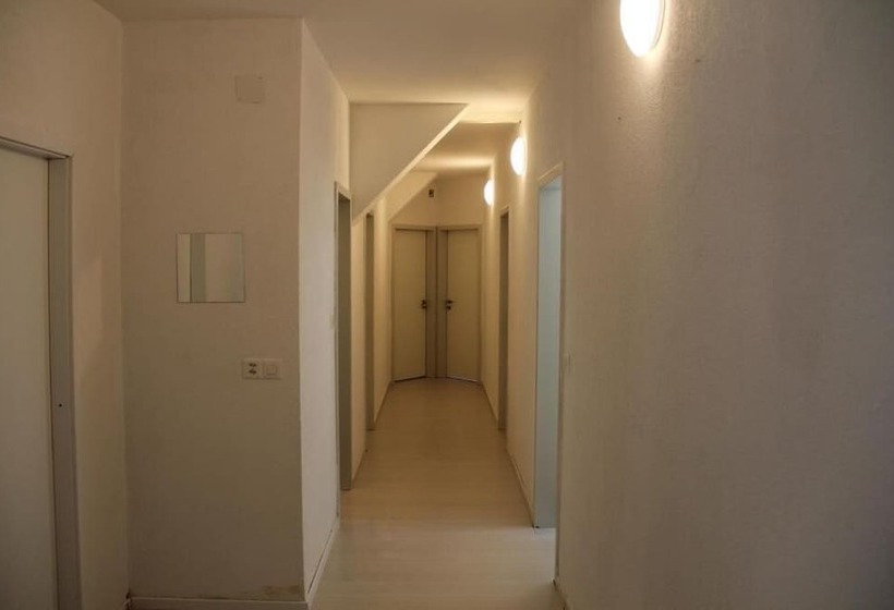 Stay2night City Center Hostel