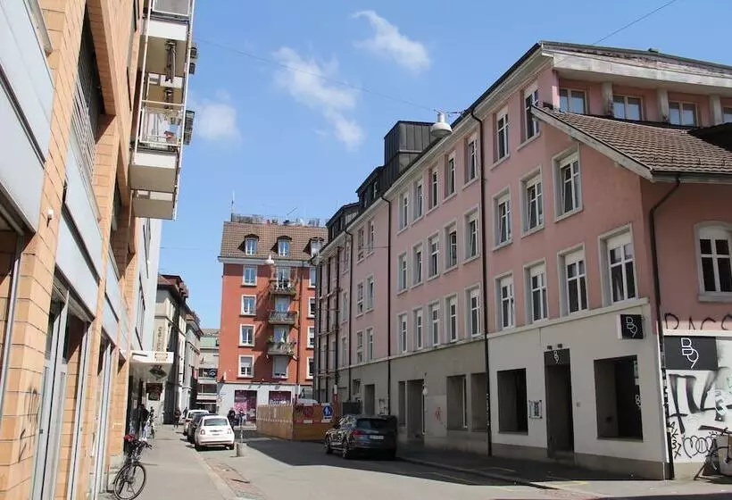 Stay2night City Center Hostel