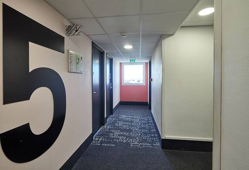 B&b Hotel Orly Chevilly Larue   Nationale 7