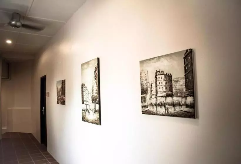 فندق 8 Boutique By The Sea