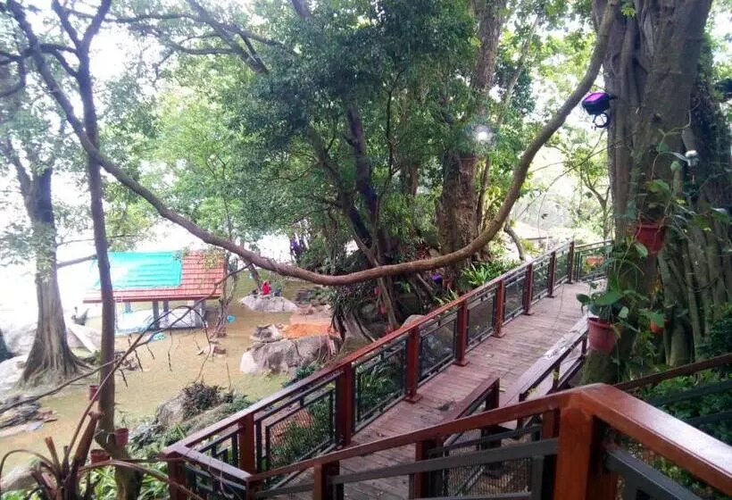 فندق 8 Boutique By The Sea