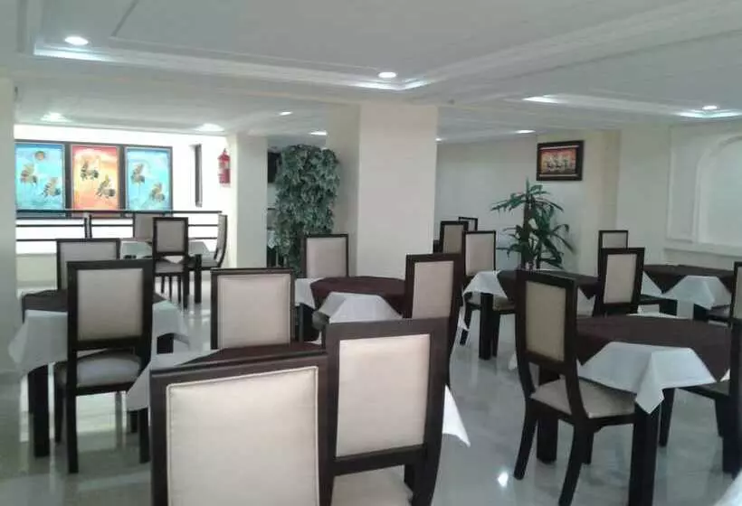 ホテル Al Akhawayn