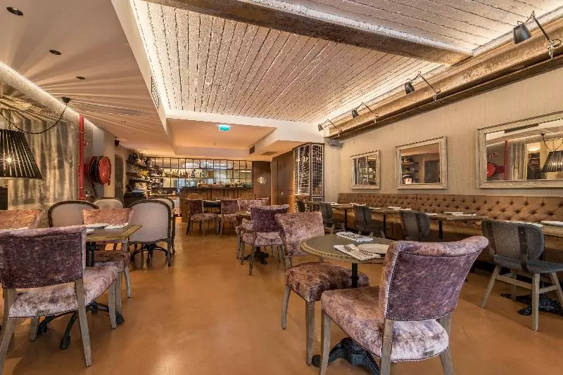 Hotelli Almalusa Baixa/chiado