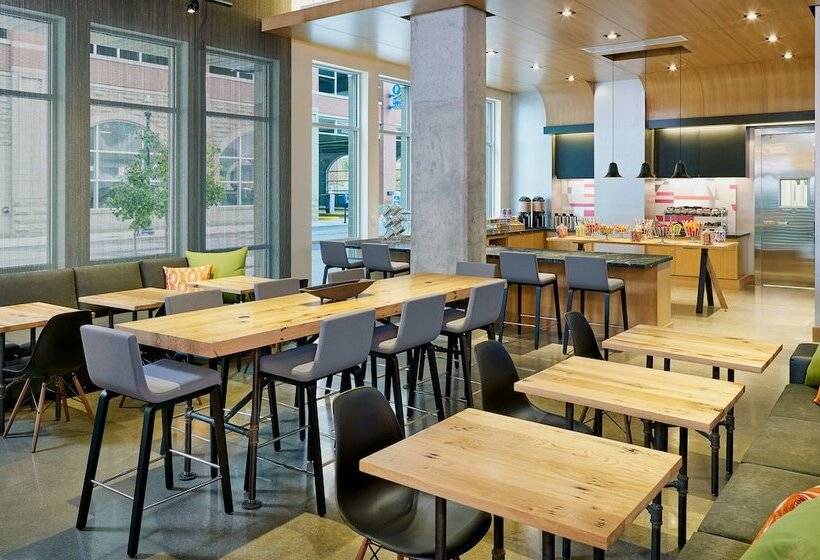 호텔 Aloft Louisville Downtown