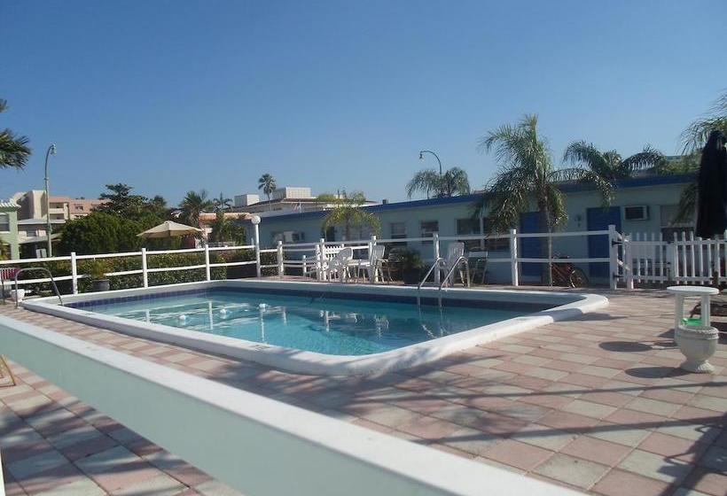 فندق Dolphin Harbor Inn