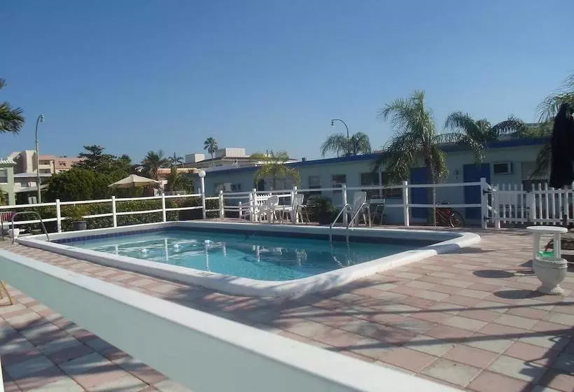 ホテル Dolphin Harbor Inn