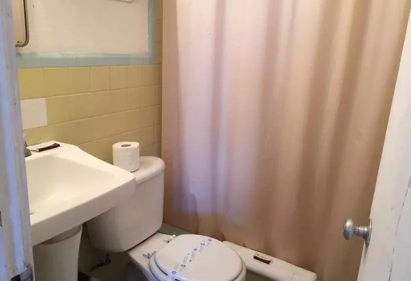 ホテル Dolphin Harbor Inn