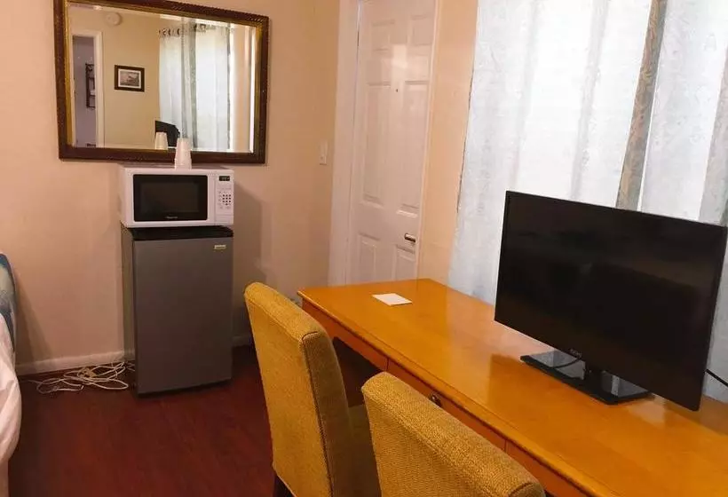 ホテル Dolphin Harbor Inn