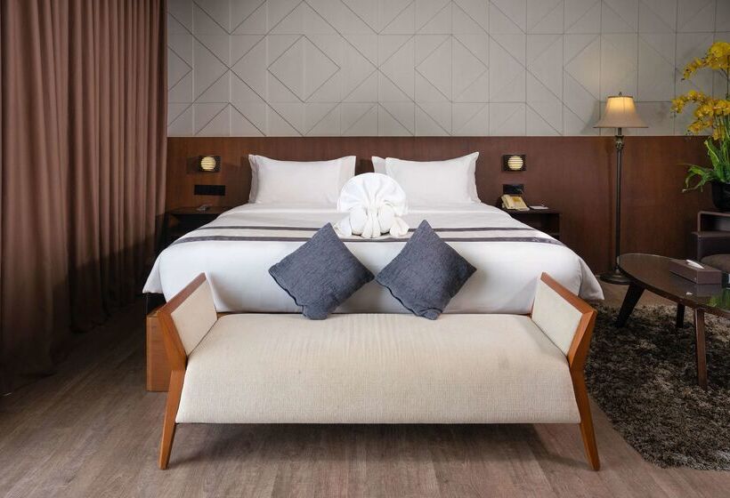 בית מלון כפרי Golden Tulip Pontianak