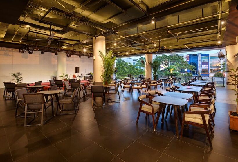 בית מלון כפרי Golden Tulip Pontianak