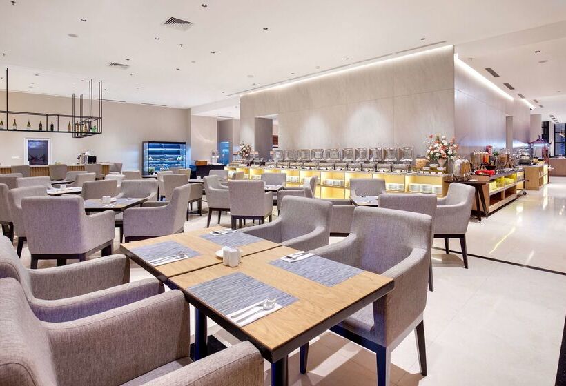 בית מלון כפרי Golden Tulip Pontianak