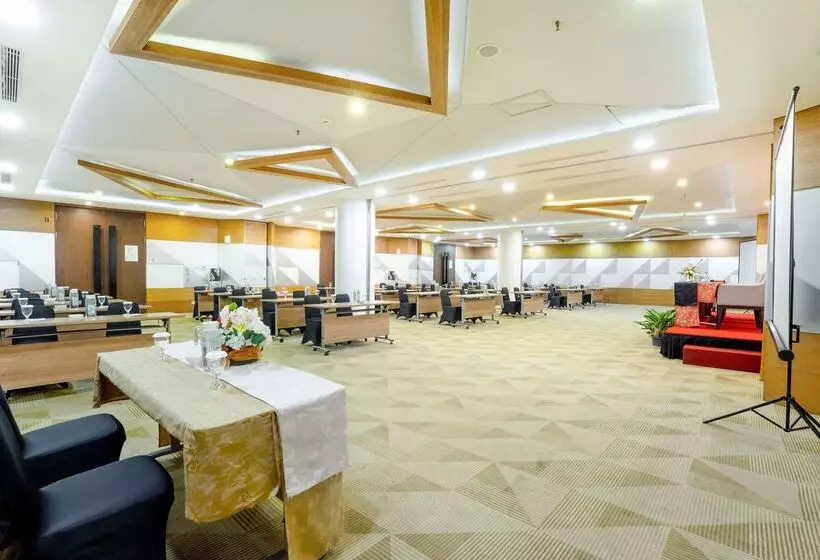 Hotel Golden Tulip Pontianak